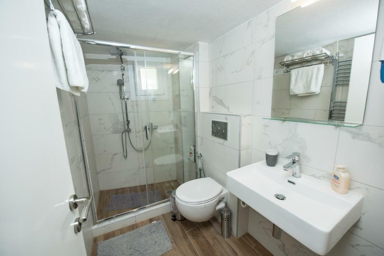 Artemis Luxury Apartment เทสซาโลนิกิ ภายนอก รูปภาพ
